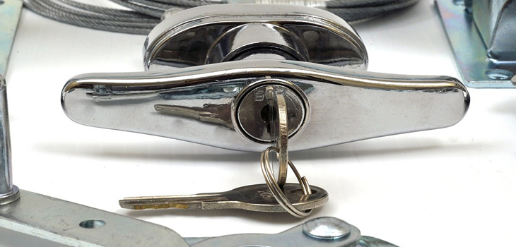 garage door lock repair in Carson